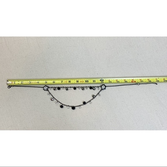 Gunmetal black white hibiscus flower double chain glass bead necklace - Picture 6 of 6